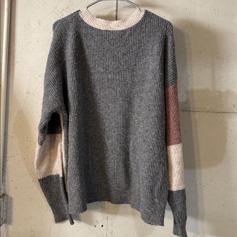 Colorblock V-Neck Sweater - Picture 2 of 4